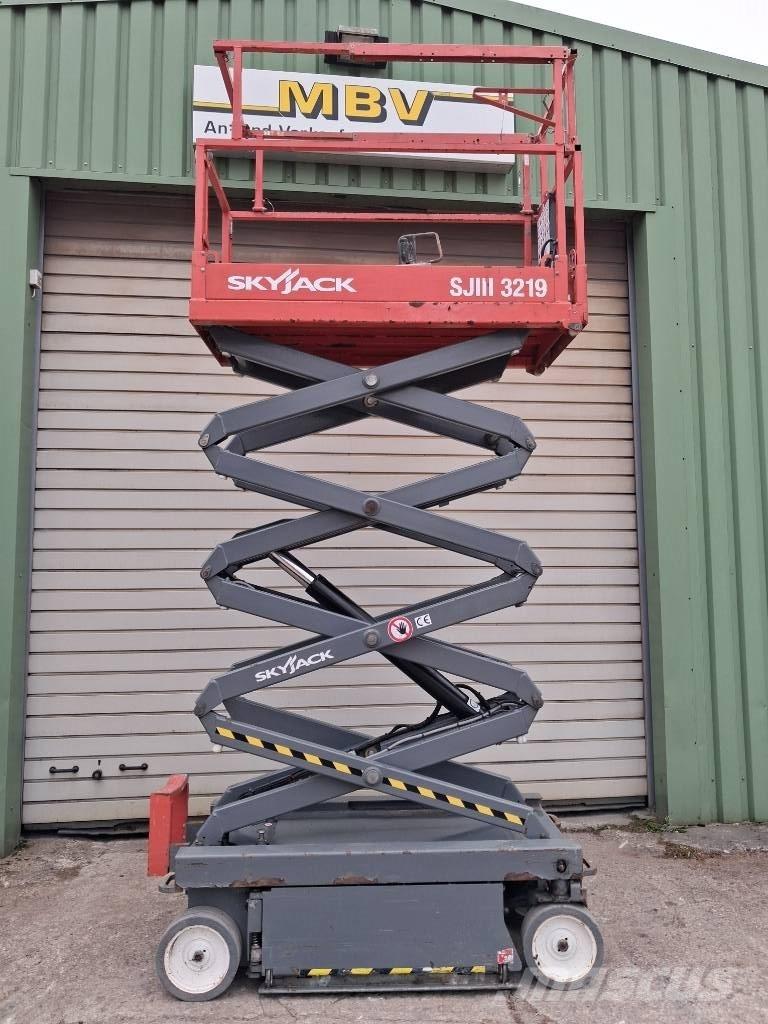 SkyJack SJ III 3219 Saxlifte