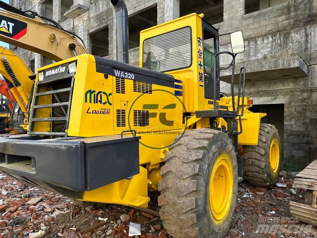 Komatsu WA 320 Læssemaskiner på hjul
