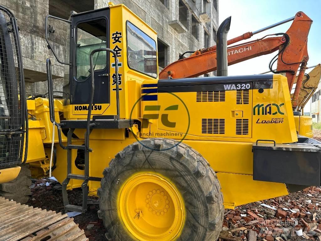 Komatsu WA 320 Læssemaskiner på hjul