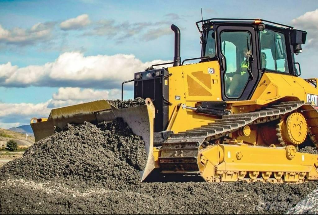 CAT D 5 UTHYRES Bulldozer på larvebånd