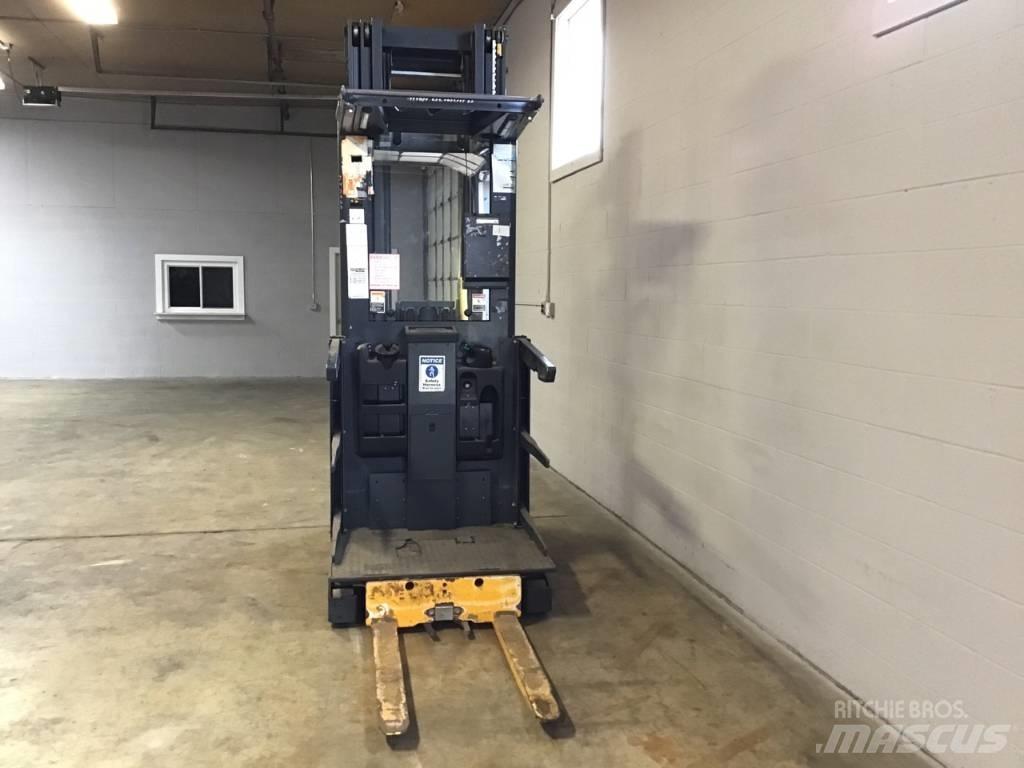 Jungheinrich EKS208 Plukketruck, medium