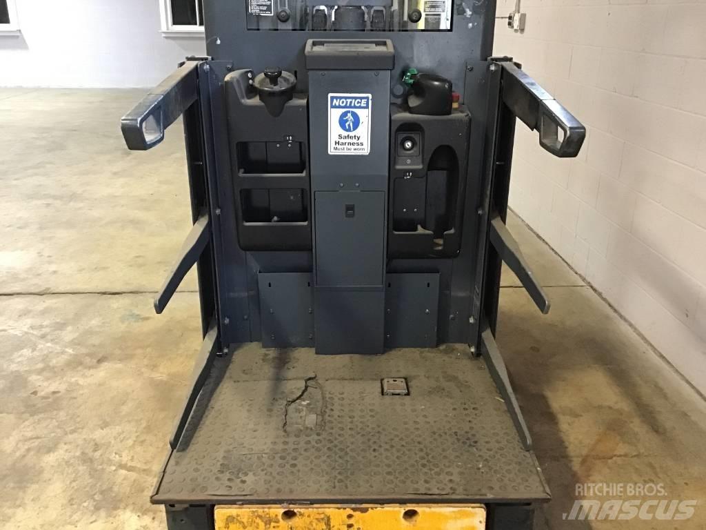 Jungheinrich EKS208 Plukketruck, medium