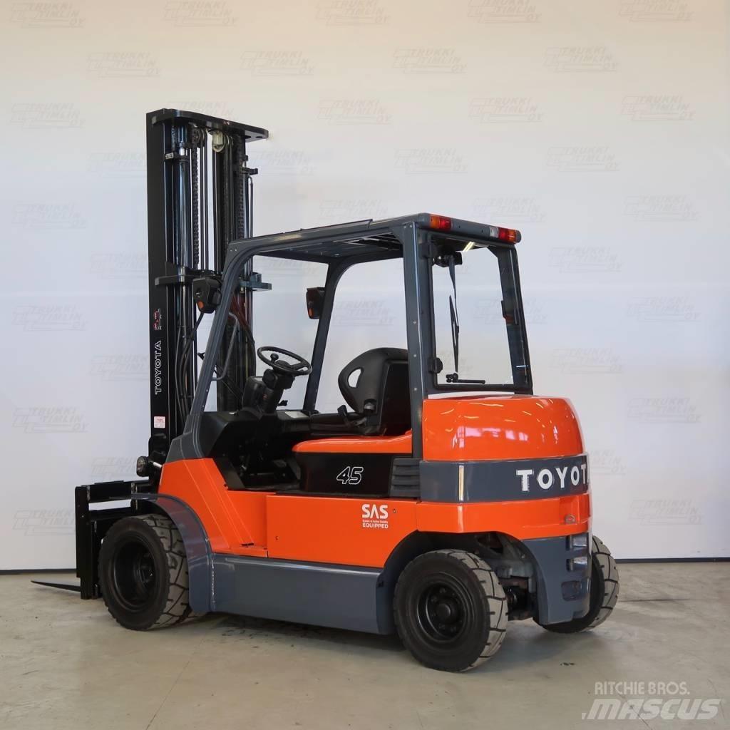 Toyota 7FBMF45 El gaffeltrucks