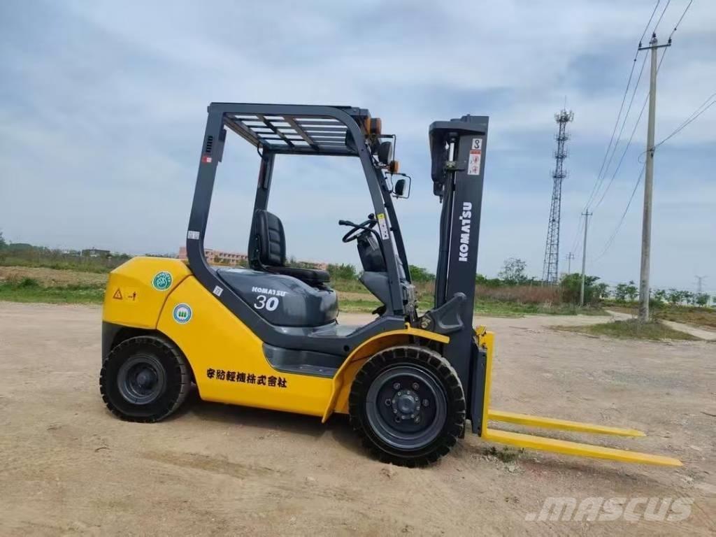 Komatsu 30 Diesel gaffeltrucks