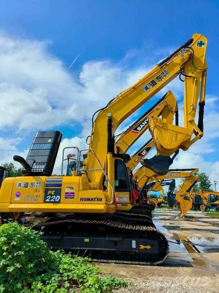 Komatsu PC 220-8 Gravemaskiner på larvebånd