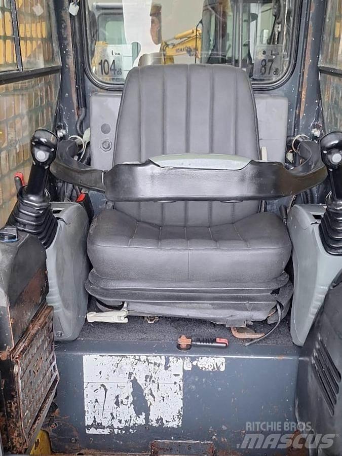 Komatsu CK35 Minilæsser - knækstyret