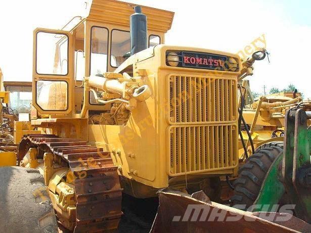 Komatsu d155a-1 Bulldozer på larvebånd