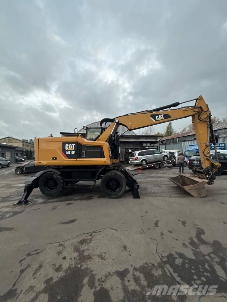 CAT M 316 F Gravemaskiner på hjul