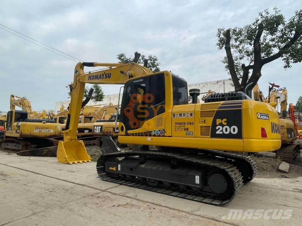 Komatsu PC 200 Gravemaskiner på larvebånd