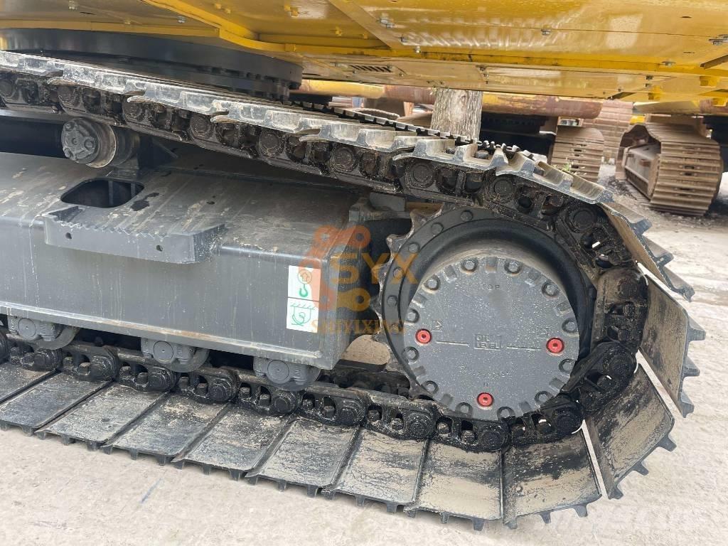 Komatsu PC 200 Gravemaskiner på larvebånd