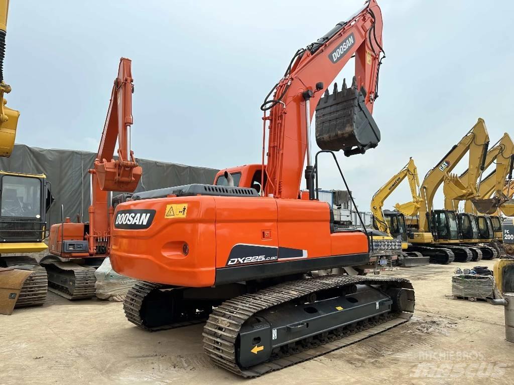Doosan DX225LC-9C Gravemaskiner på larvebånd