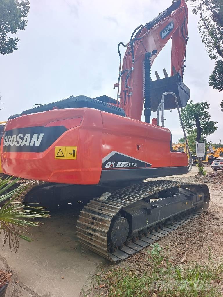 Doosan DX 225 LCA Gravemaskiner på larvebånd