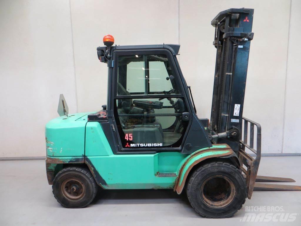 Mitsubishi FD45K Diesel gaffeltrucks