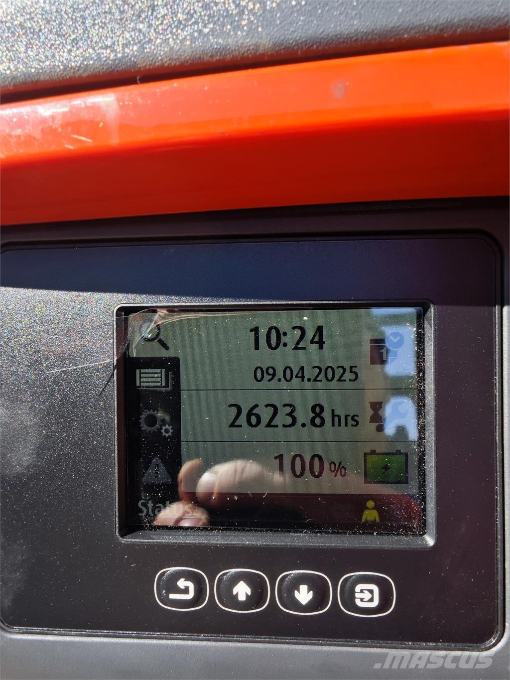 Linde L16 Selvkørende stablere