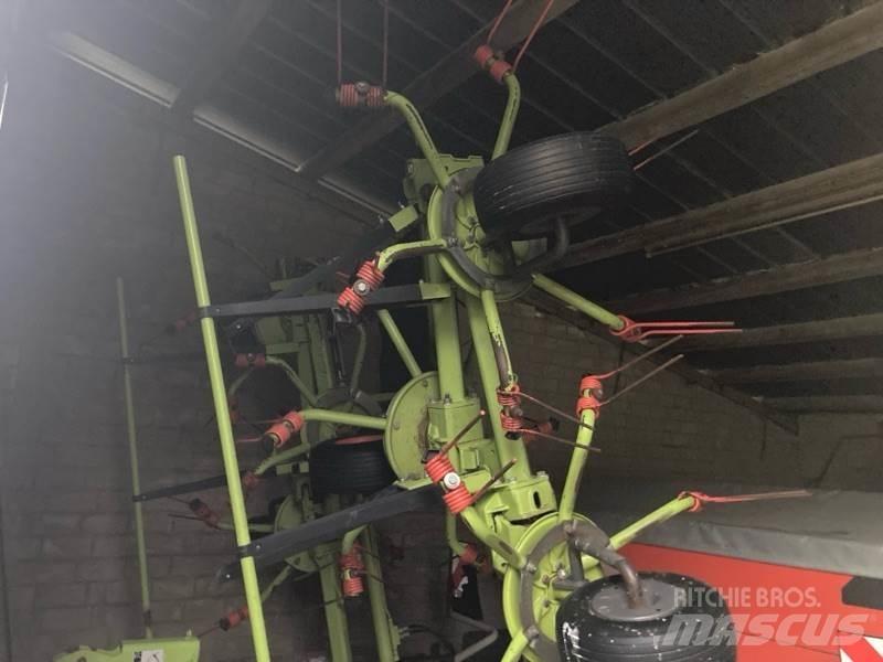 CLAAS Volto 900 River og høvendere