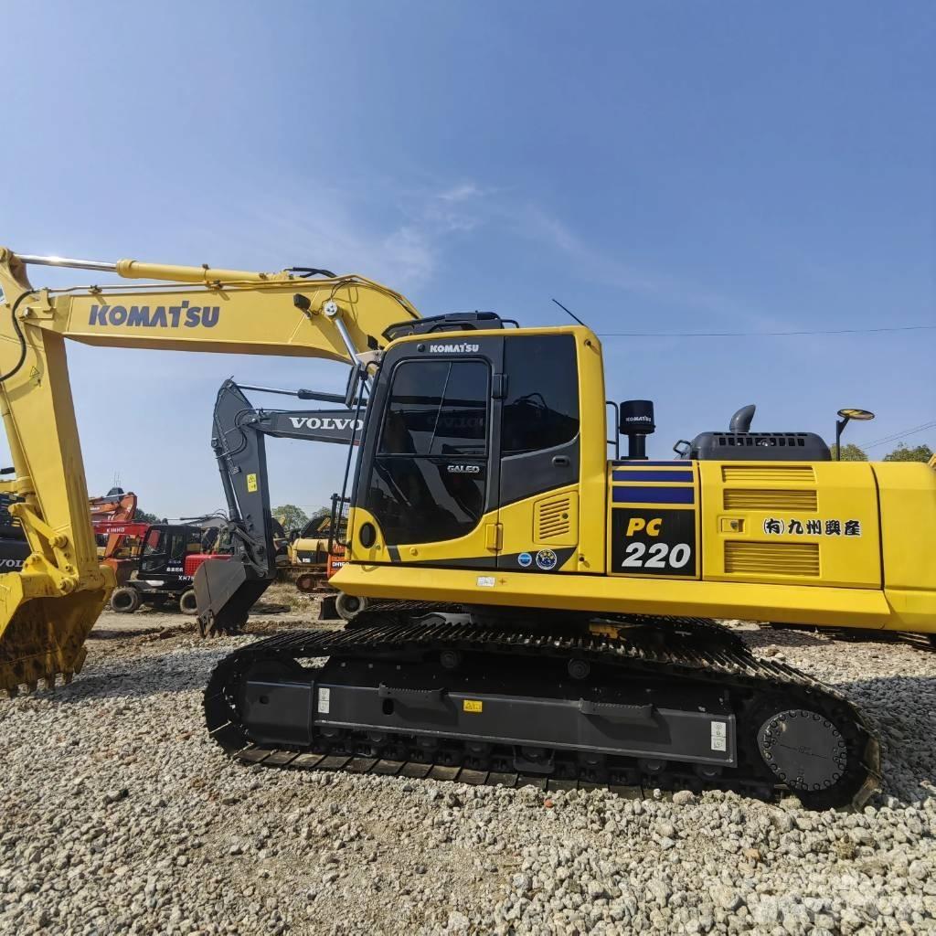 Komatsu PC 220-8 Gravemaskiner på larvebånd