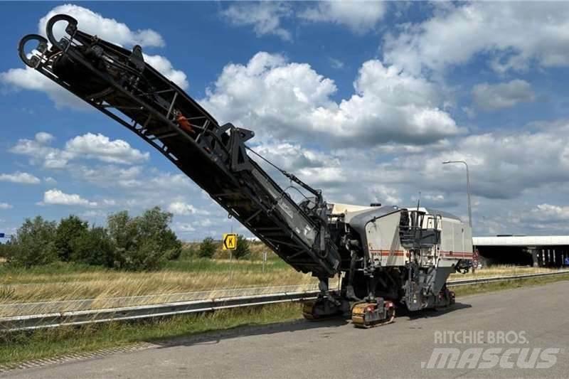Wirtgen W210 Andre lastbiler