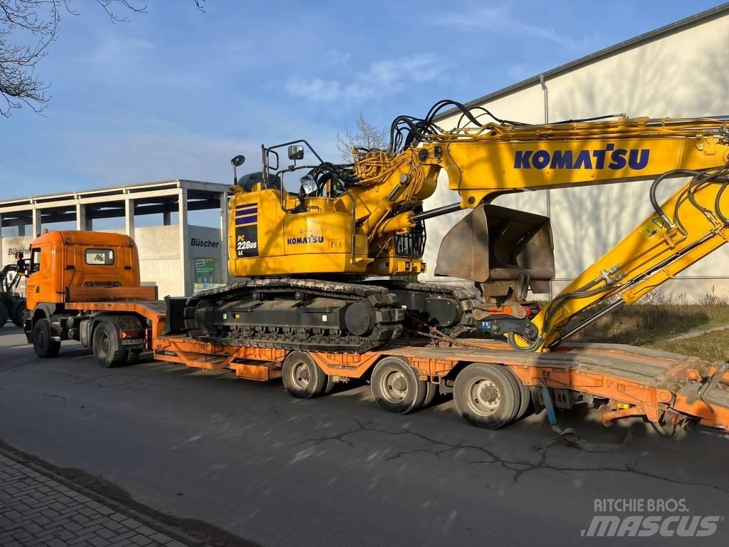 Komatsu PC228USLC-11 Gravemaskiner på larvebånd