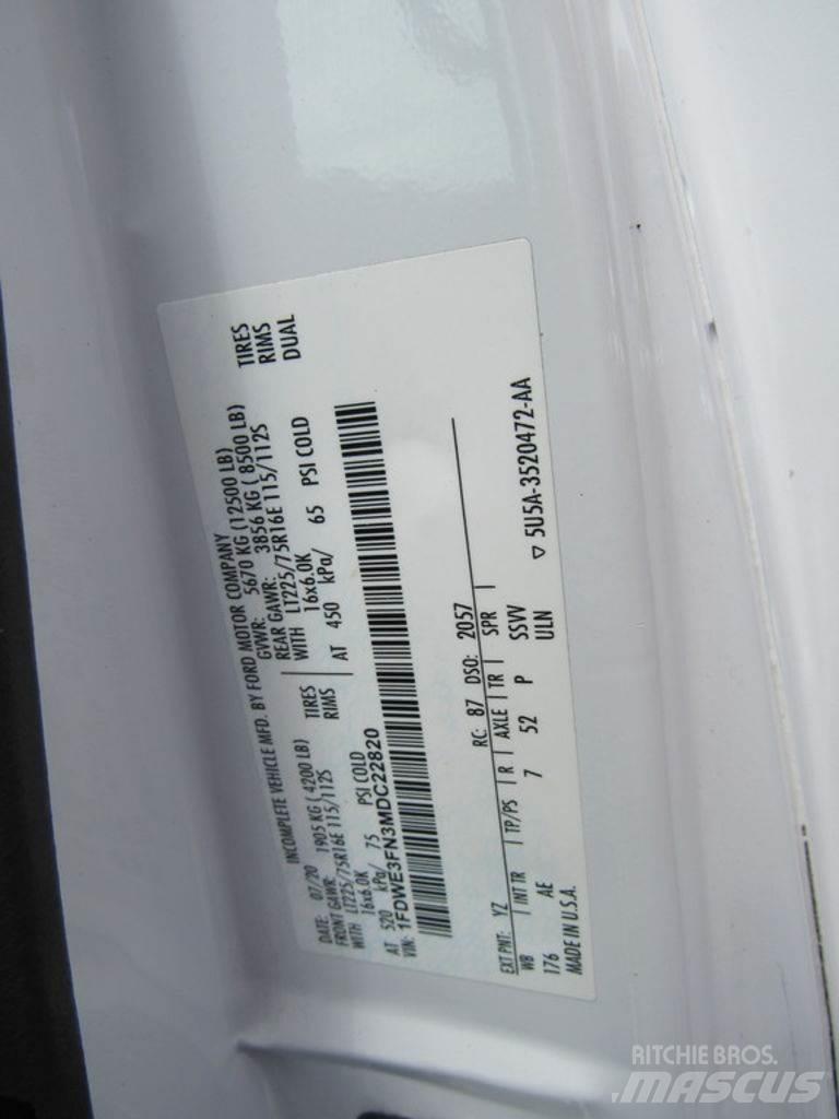 Ford E-350 Fast kasse