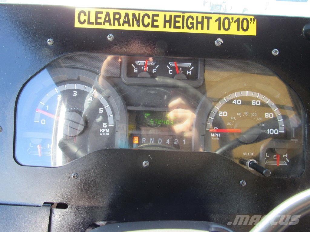 Ford E-450 Fast kasse