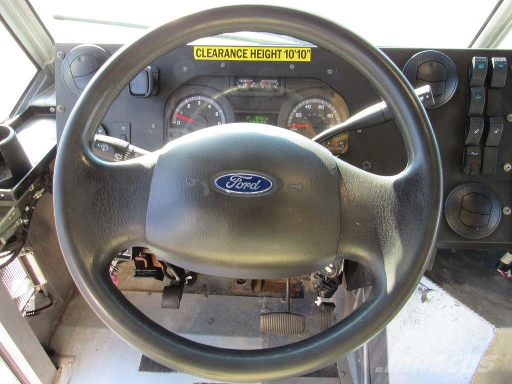 Ford E-450 Fast kasse