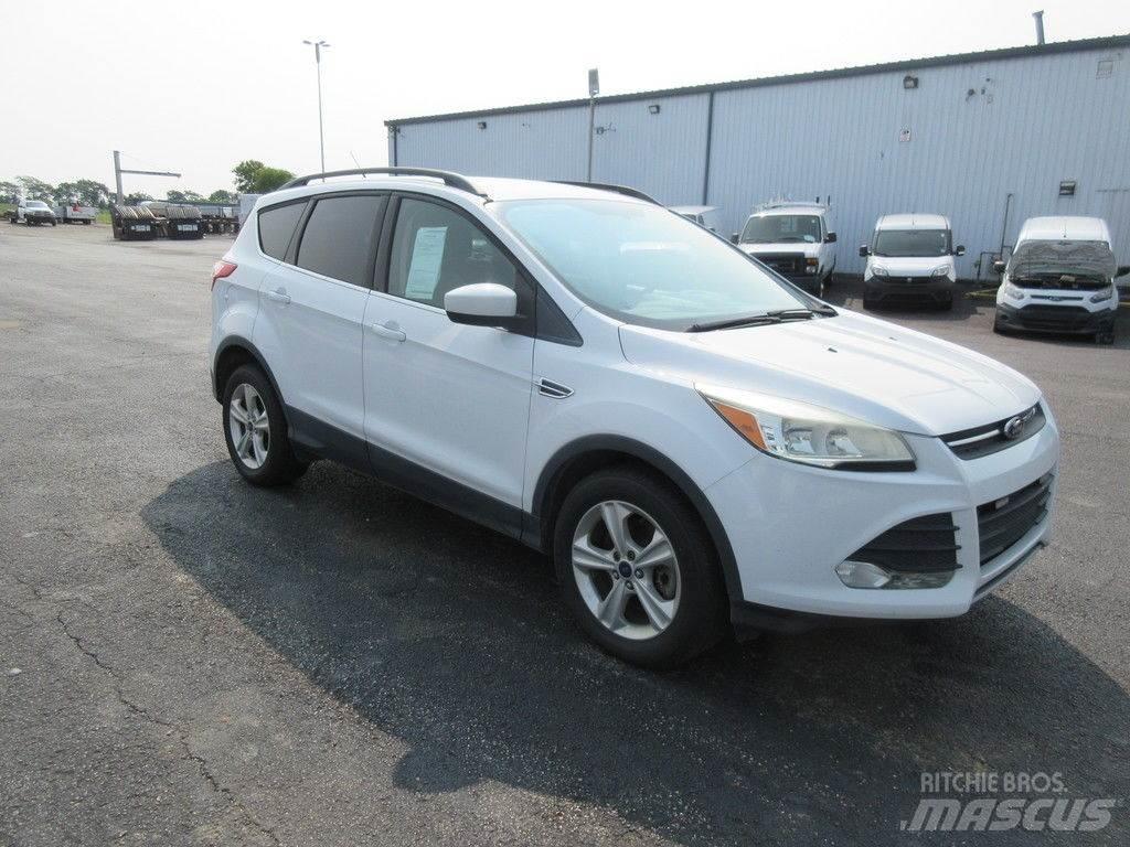 Ford Escape Biler