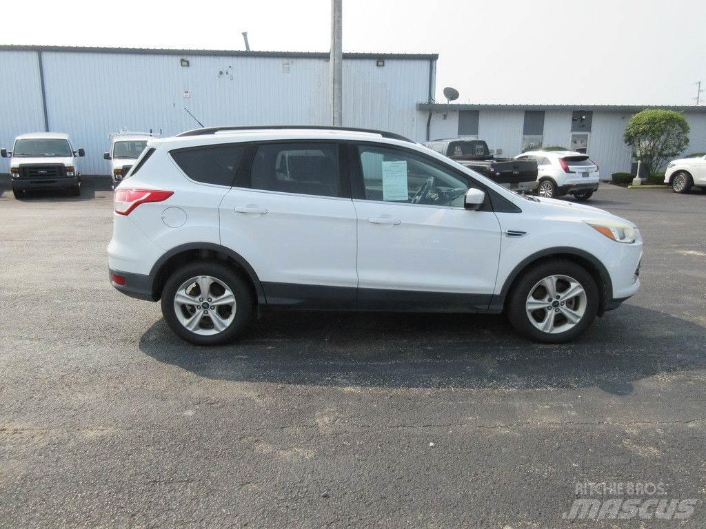 Ford Escape Biler