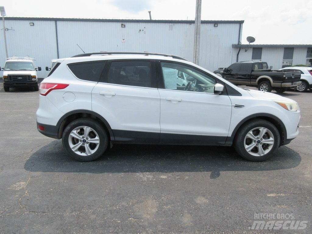 Ford Escape Biler