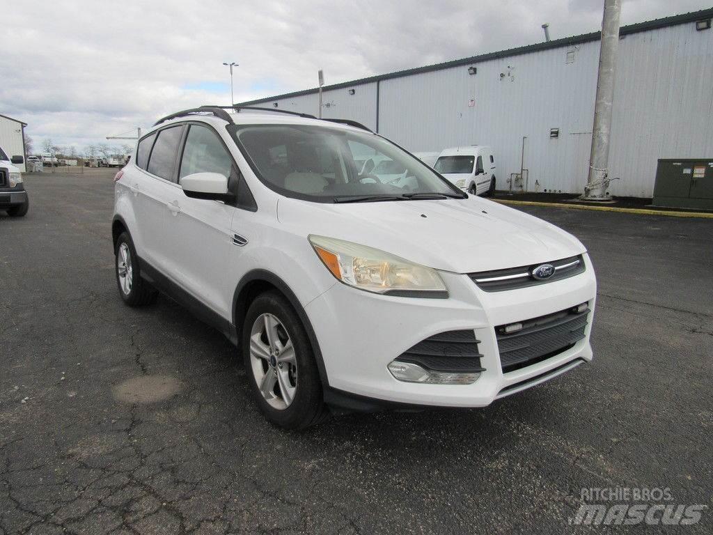 Ford Escape Biler