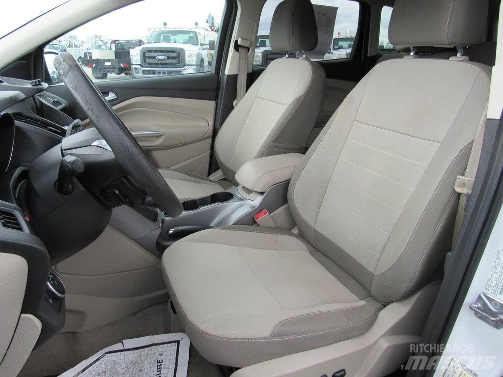 Ford Escape Biler
