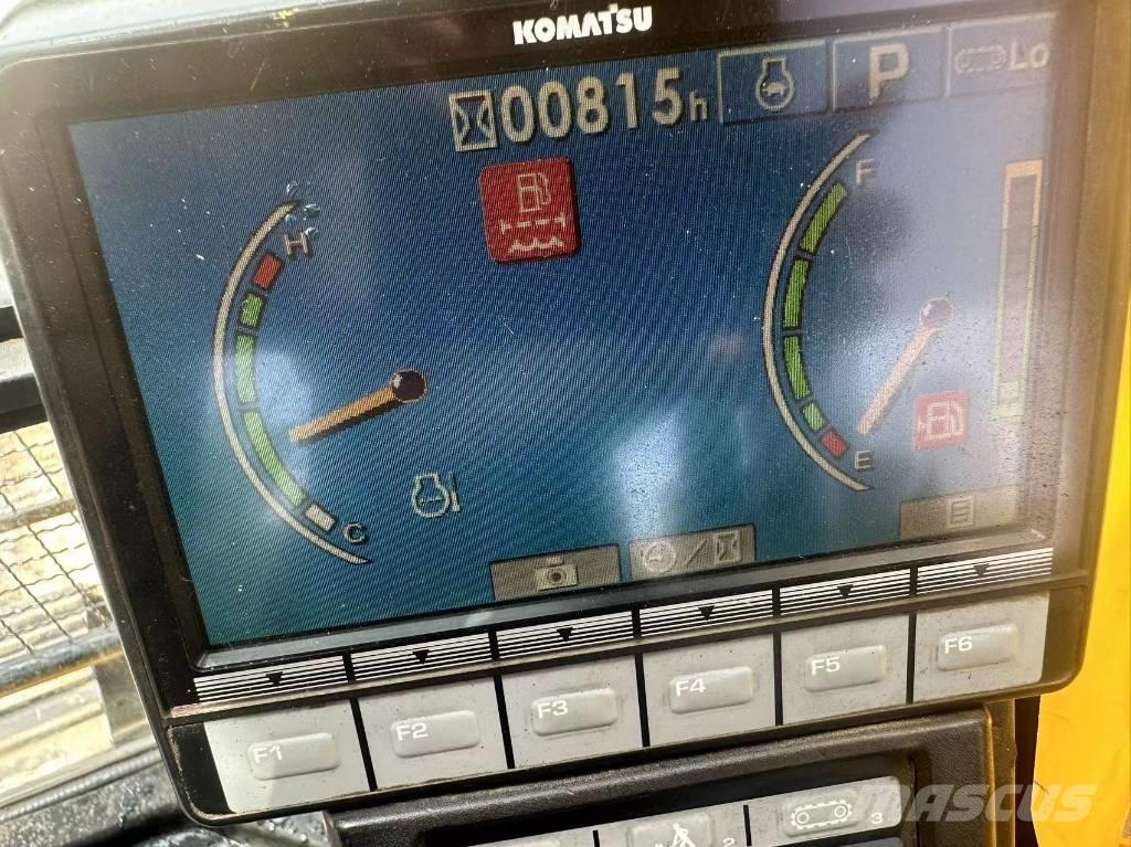 Komatsu PC 220-8 Gravemaskiner på larvebånd