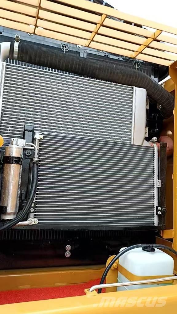 CAT 320DL Gravemaskiner på larvebånd