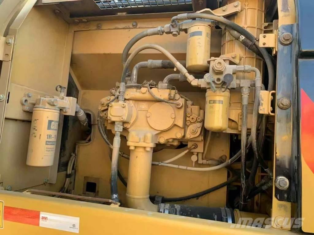 CAT 329 D Gravemaskiner på larvebånd