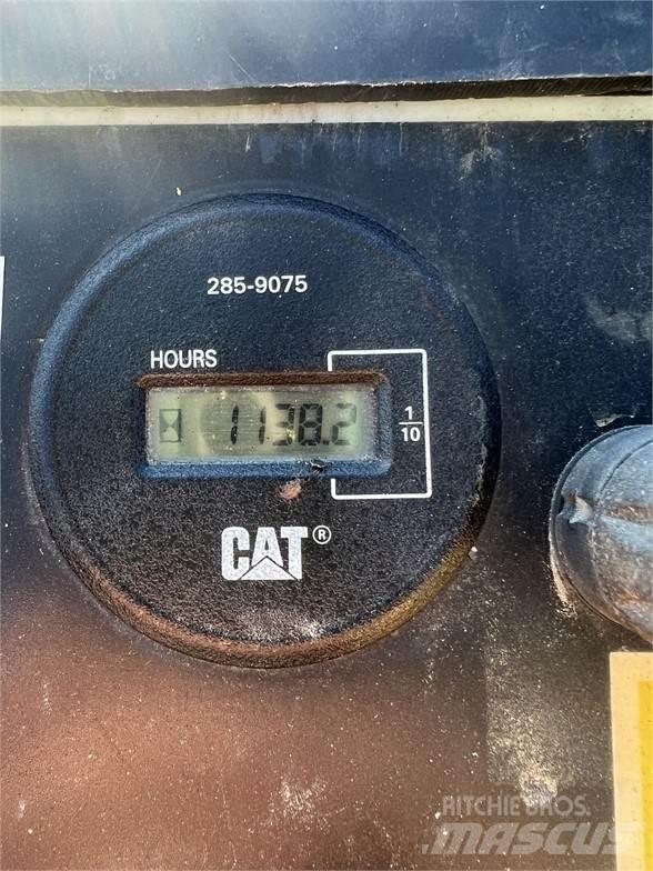 CAT PS-150B Tromle med luftdæk