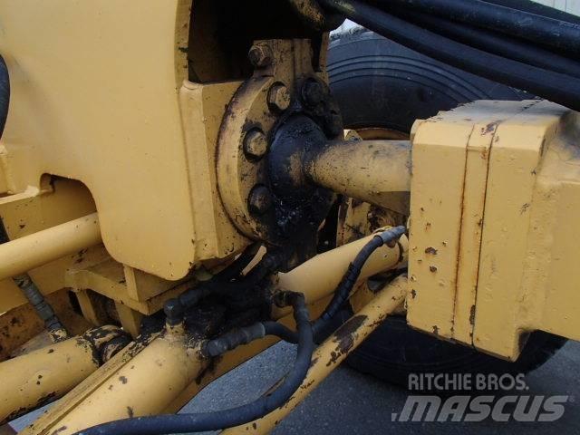 Volvo G 740 B Vejhøvle / Gradere