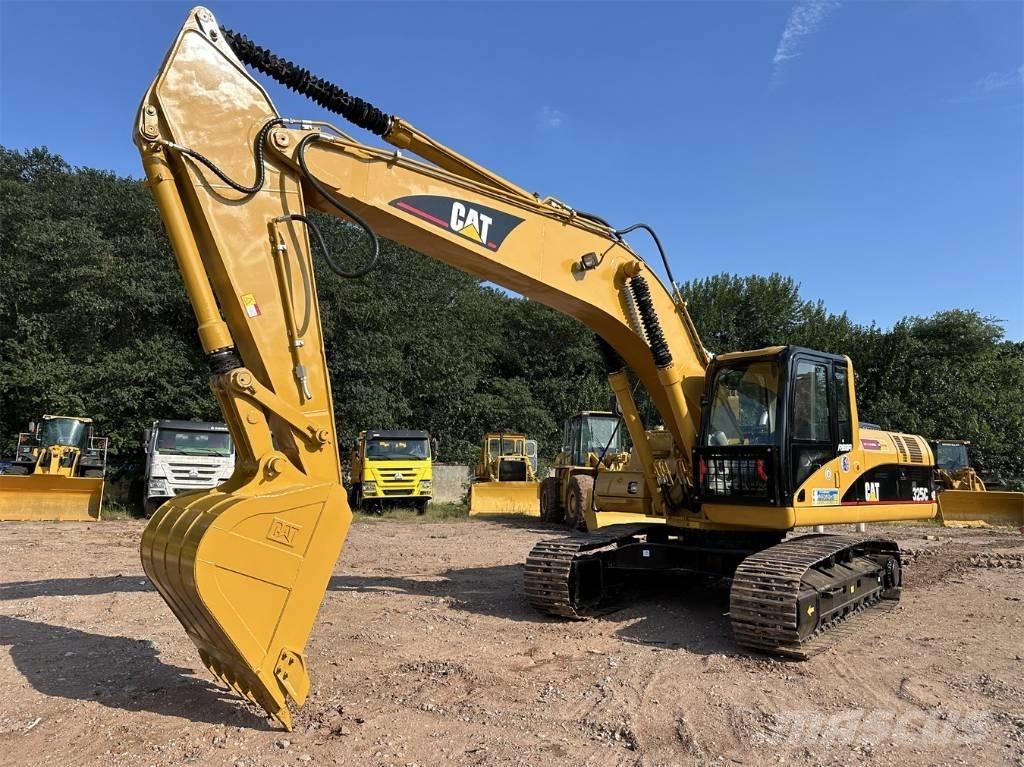CAT 325C Gravemaskiner på larvebånd