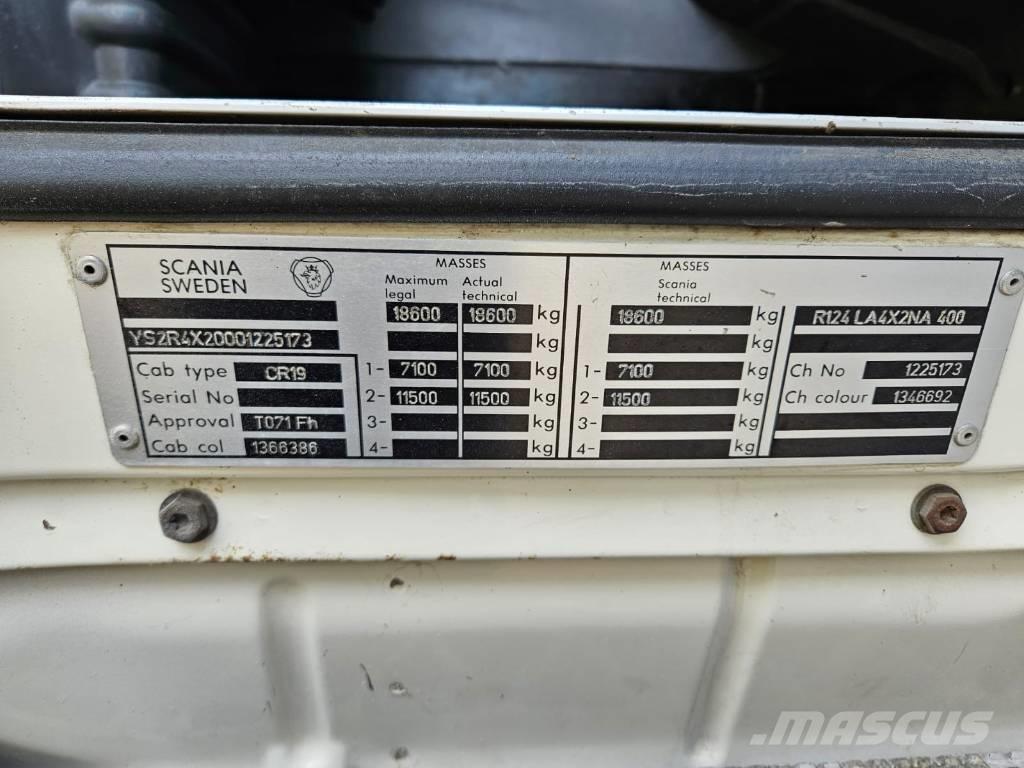Scania 124 L 400 Trækkere