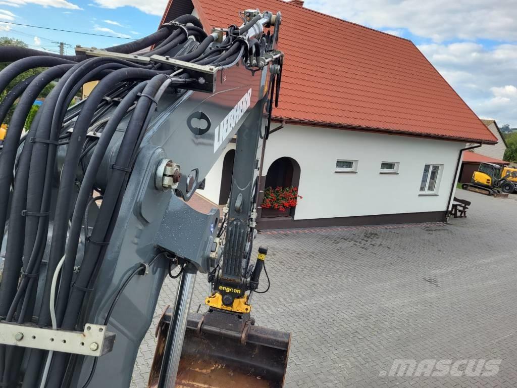 Liebherr 916 Gravemaskiner på hjul