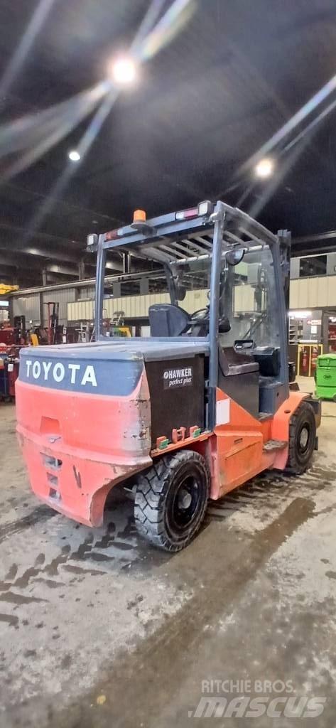 Toyota 8FBMHT60 El gaffeltrucks