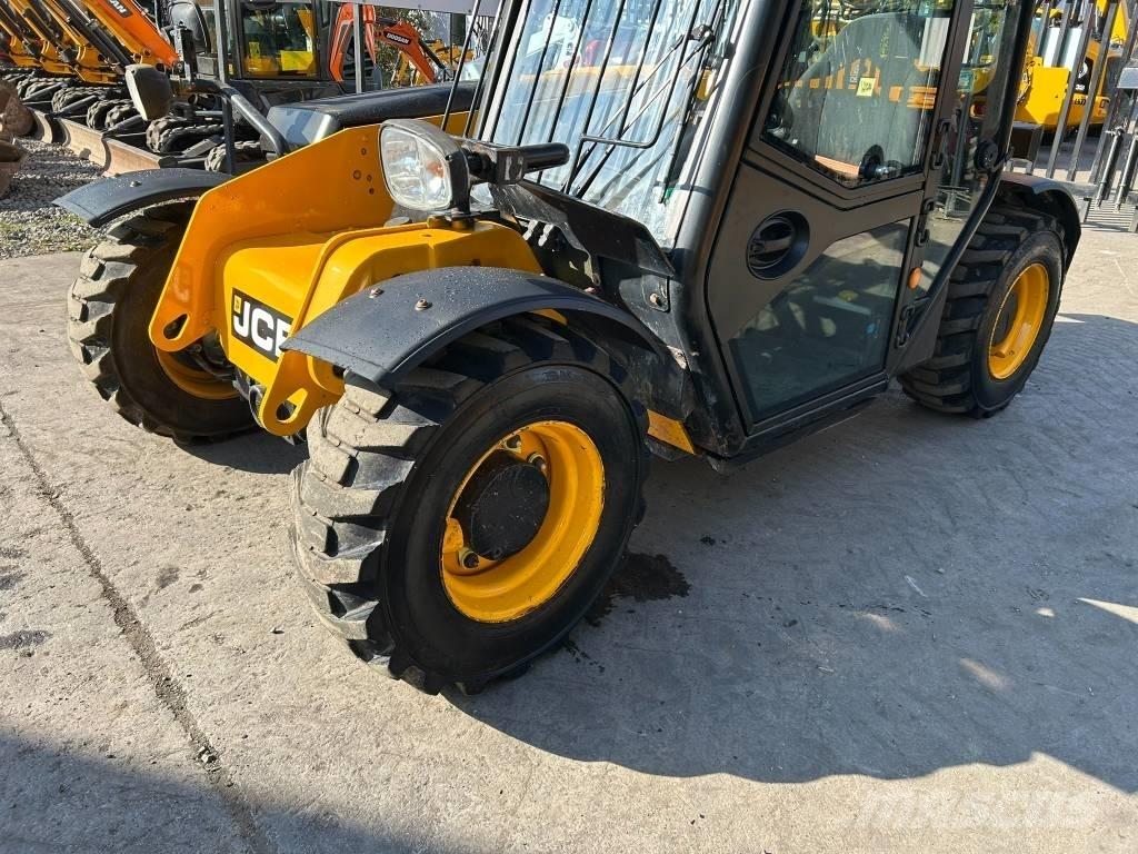 JCB 525-60 Teleskoplæssere