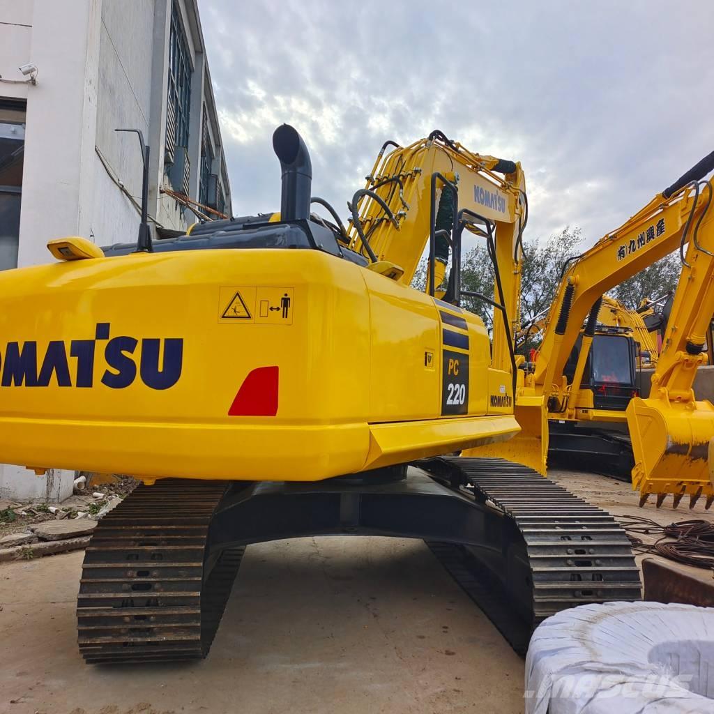 Komatsu PC 220 Gravemaskiner på larvebånd
