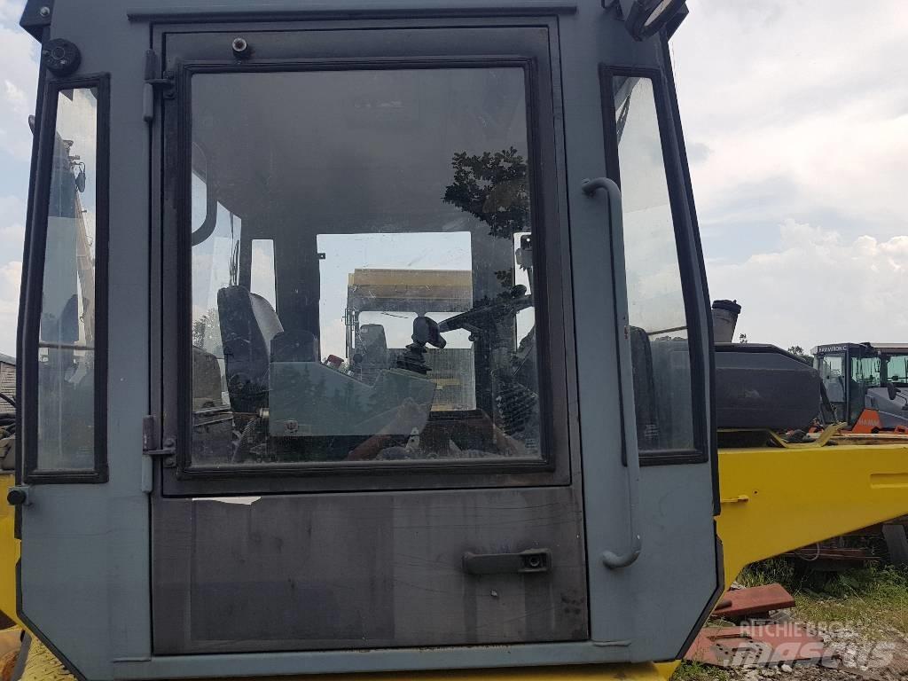 Bomag BW 184 AD Kabiner og interiør