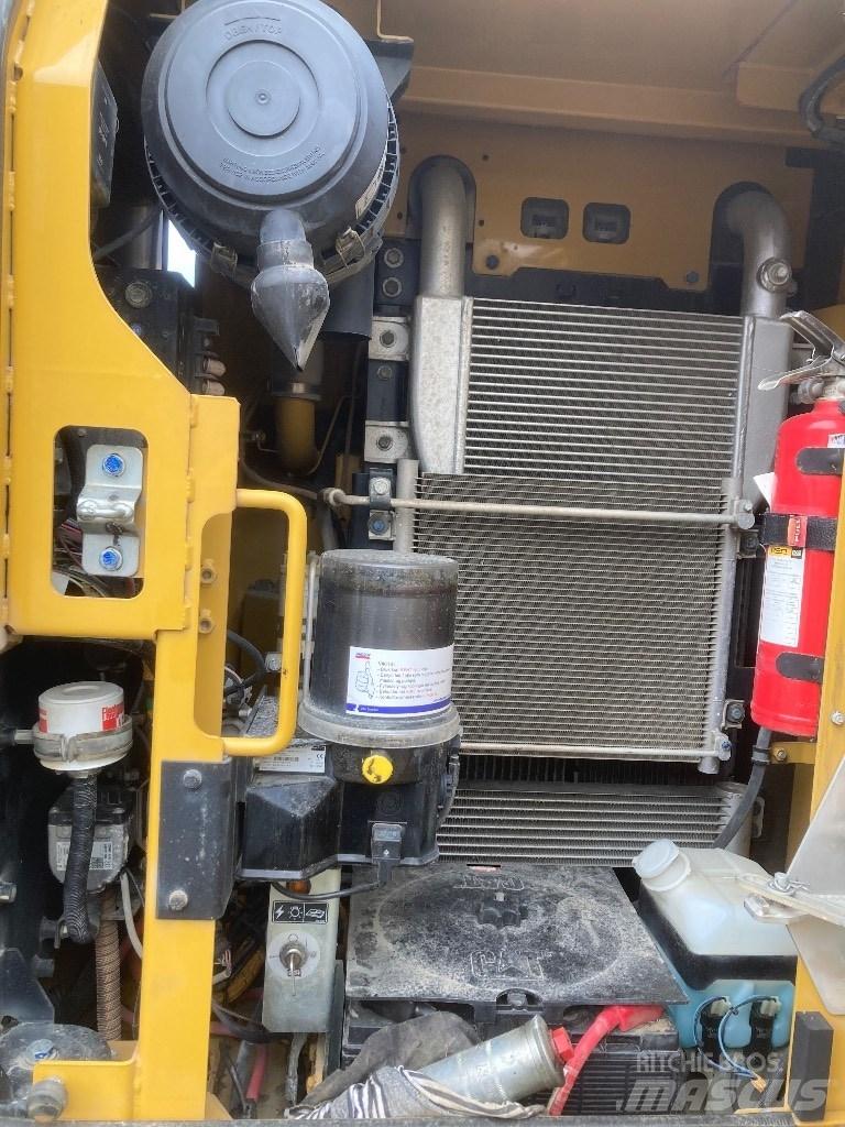 CAT 313 F L Gravemaskiner på larvebånd