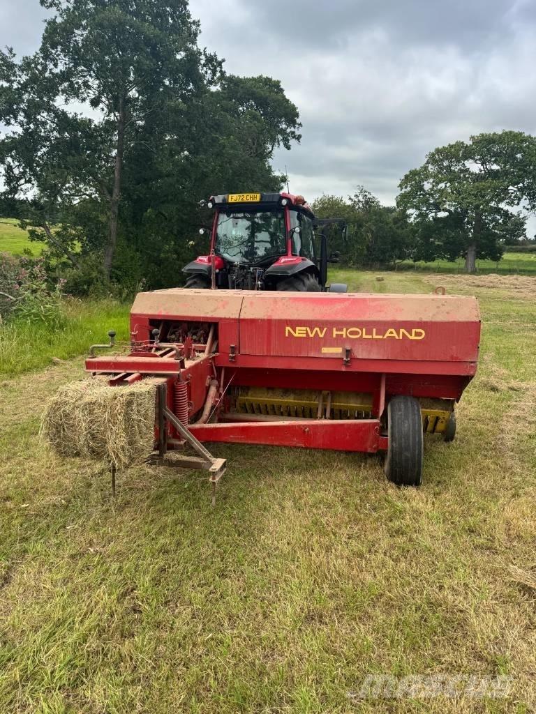 New Holland 378 Pressere til firkantede baller