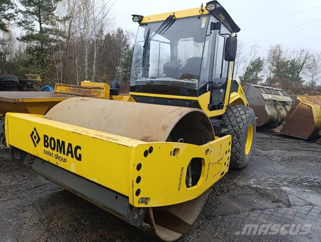 Bomag BW 213 Enkelt tromle