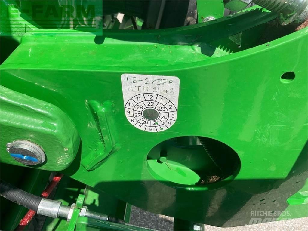 John Deere V451R Pressere til firkantede baller
