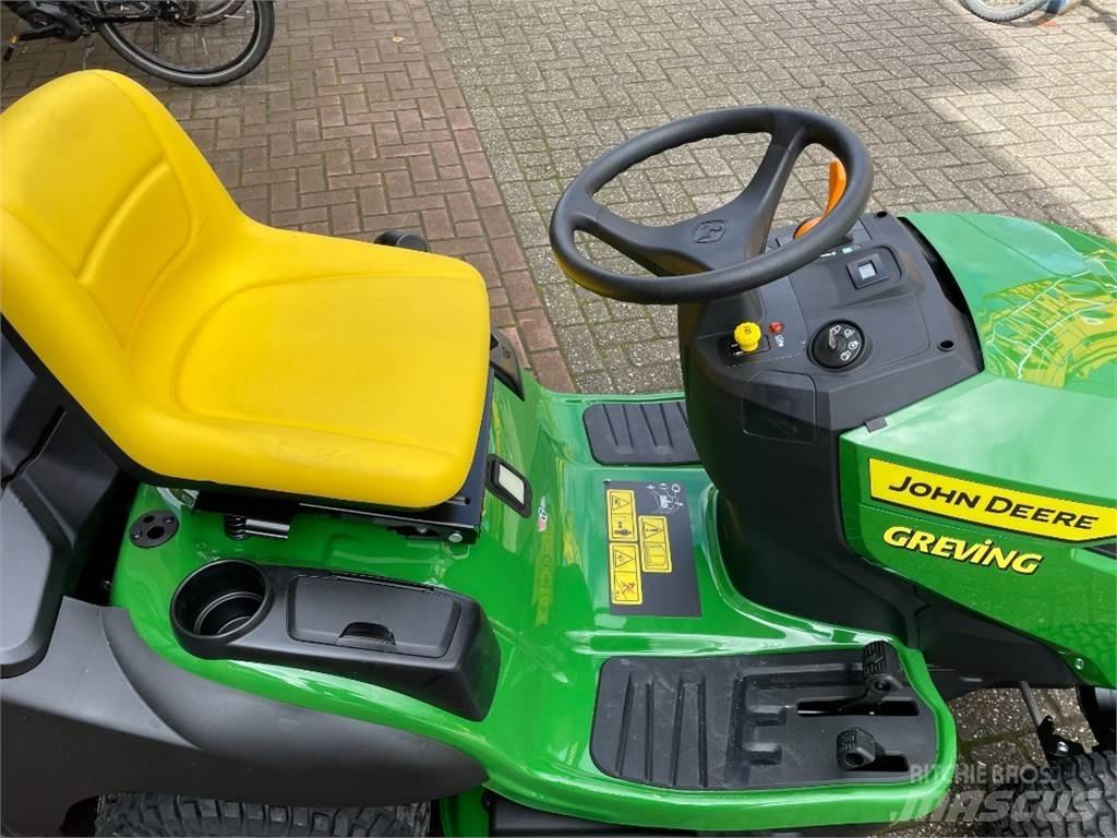 John Deere X167R Græsslåmaskiner