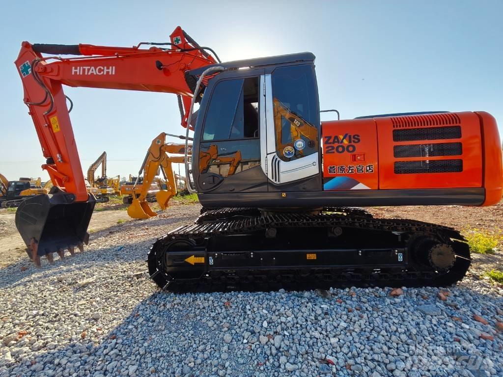 Hitachi ZX 200 Gravemaskiner på larvebånd