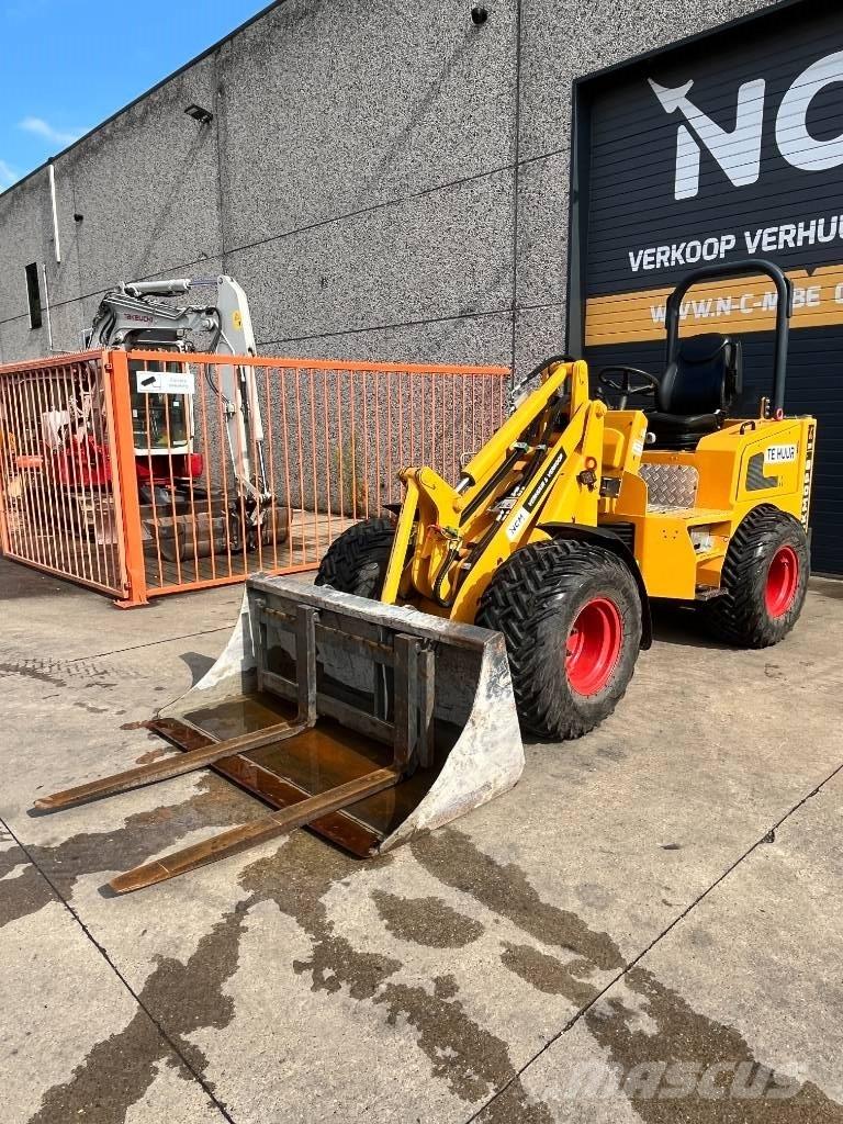 Knikmops KM 250 Læssemaskiner på hjul