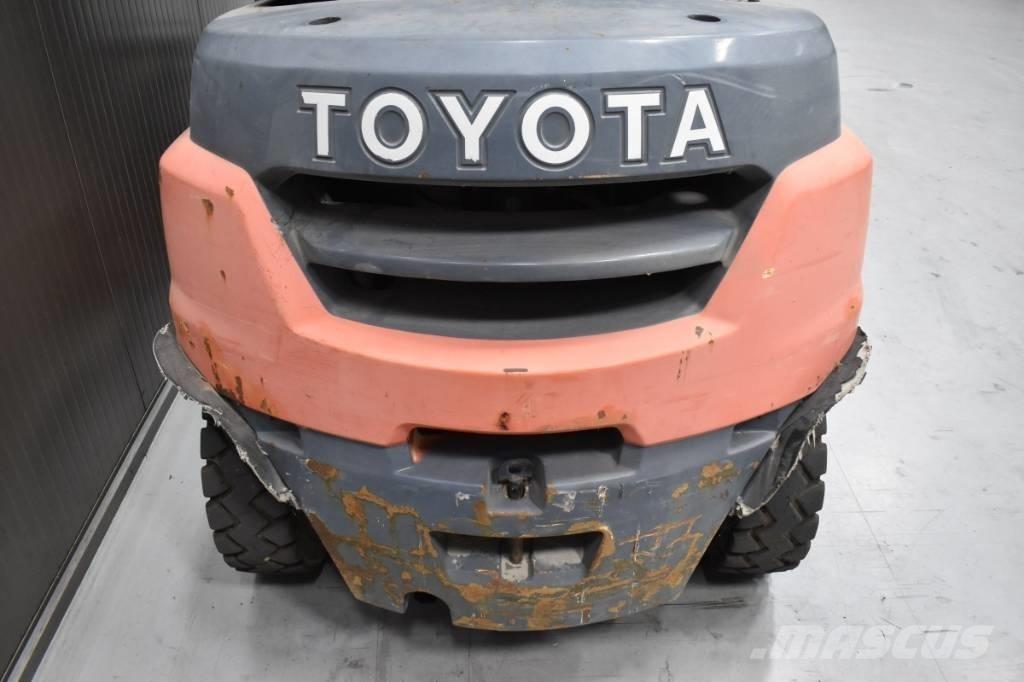Toyota 40-8FD35N Diesel gaffeltrucks